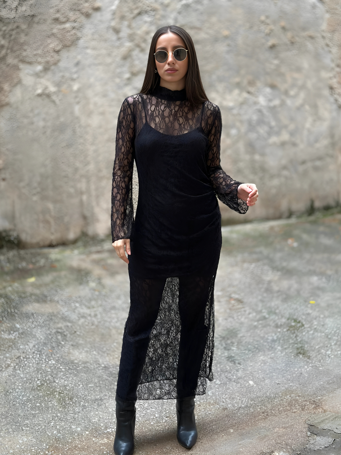 Διαφανές Φόρεμα με Δαντέλα - Long Lace Dress